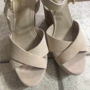 Aldo Helena Wedges- New in Cream Suede